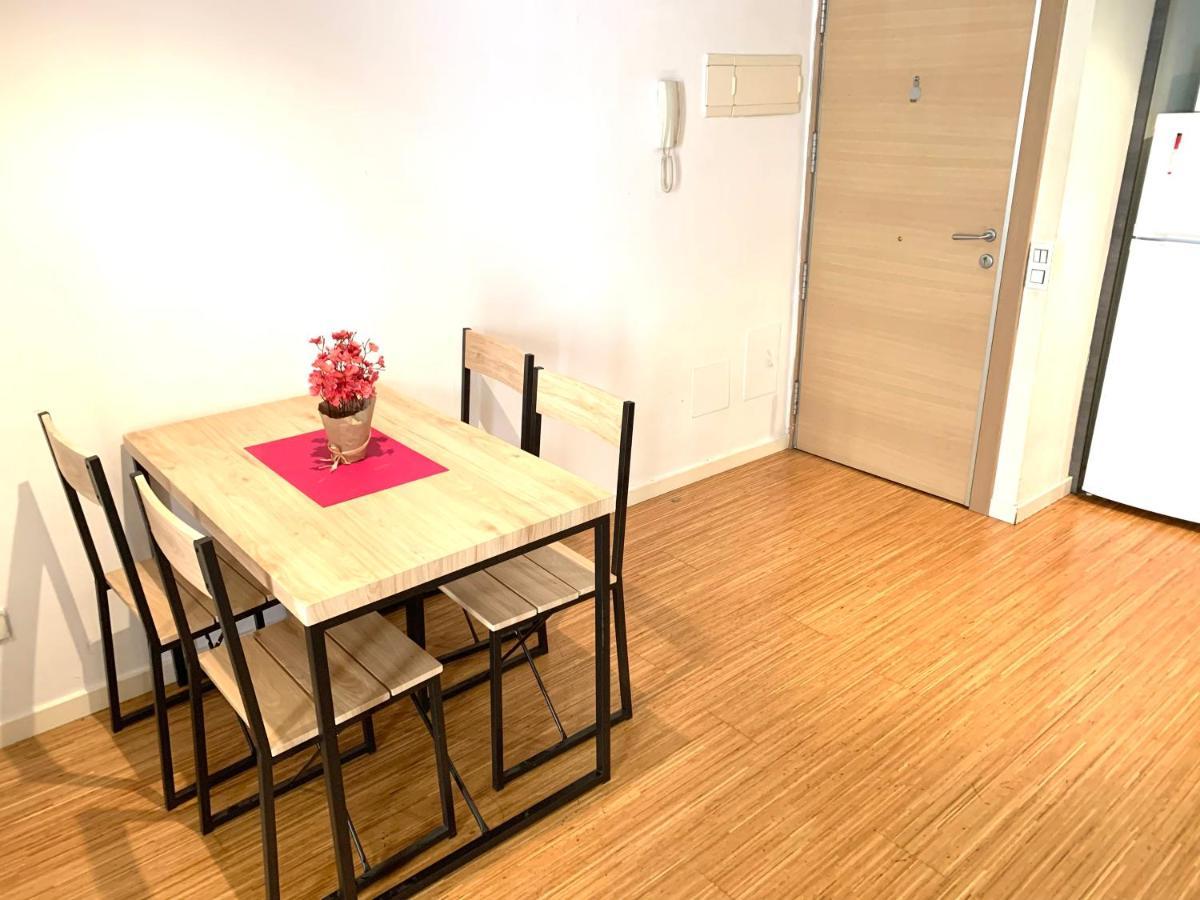 Apartment Next To Ramblas บาร์เซโลนา ภายนอก รูปภาพ